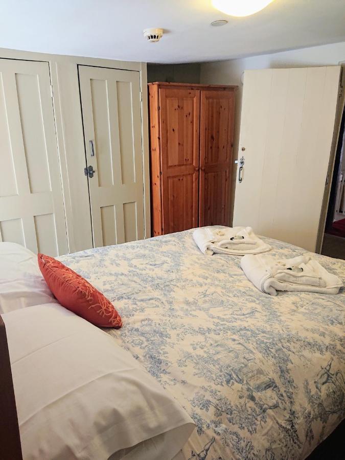 The Darlington Hotel คาเมลฟอร์ด ภายนอก รูปภาพ