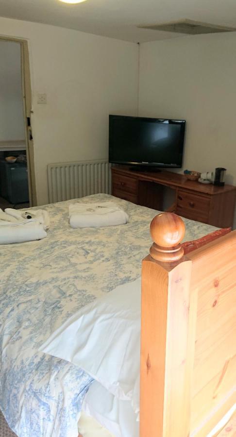 The Darlington Hotel คาเมลฟอร์ด ภายนอก รูปภาพ