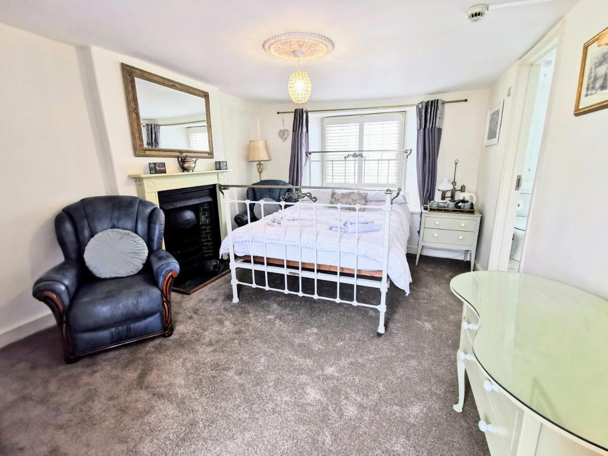The Darlington Hotel คาเมลฟอร์ด ภายนอก รูปภาพ